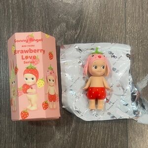 Brand NEW Sonny Angel® Mini Figure Strawberry Love Blind Box - lop ear rabbit